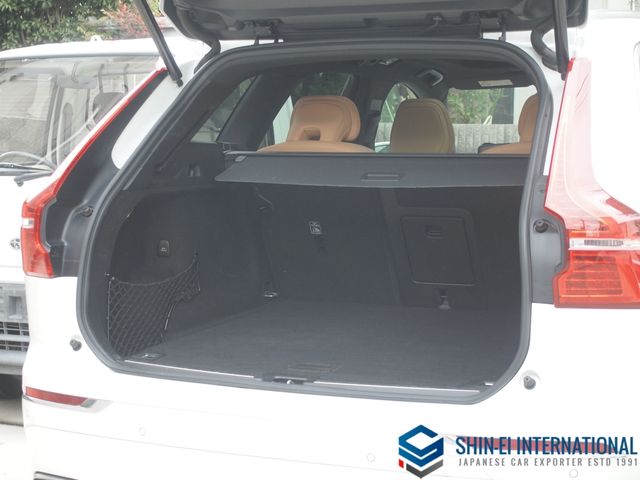 VOLVO XC60 2019 Image 31