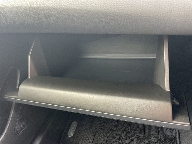 TOYOTA COROLLA SPORT HYBRID 2018 Image 31