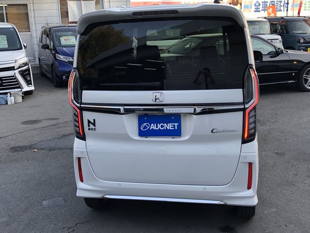 HONDA N BOX CUSTOM 2021 Image 31