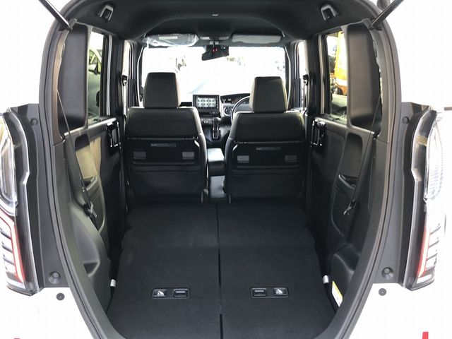 HONDA N BOX CUSTOM 2021 Image 31