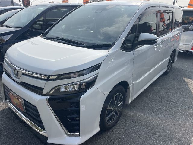 TOYOTA VOXY 2017 Image 31