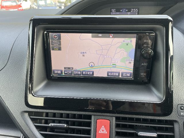 TOYOTA VOXY 2017 Image 31