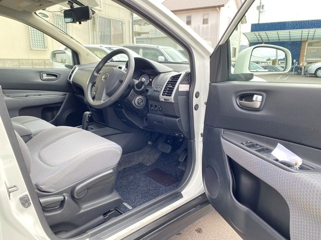 NISSAN WINGROAD 2009 Image 31