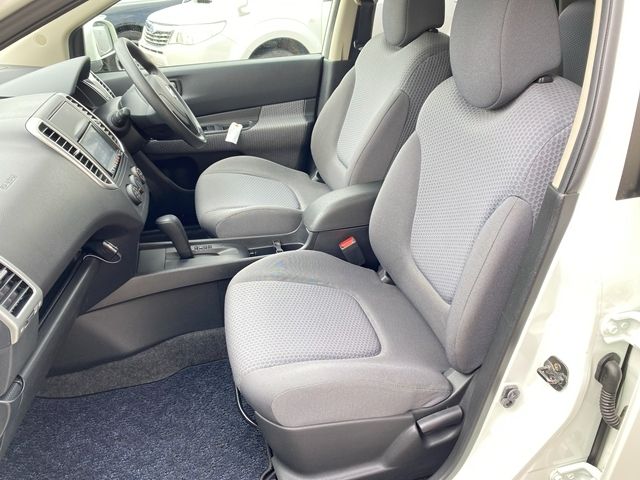 NISSAN WINGROAD 2009 Image 31