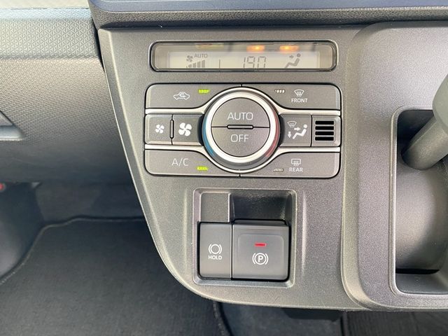 DAIHATSU TANTO 2023 Image 31