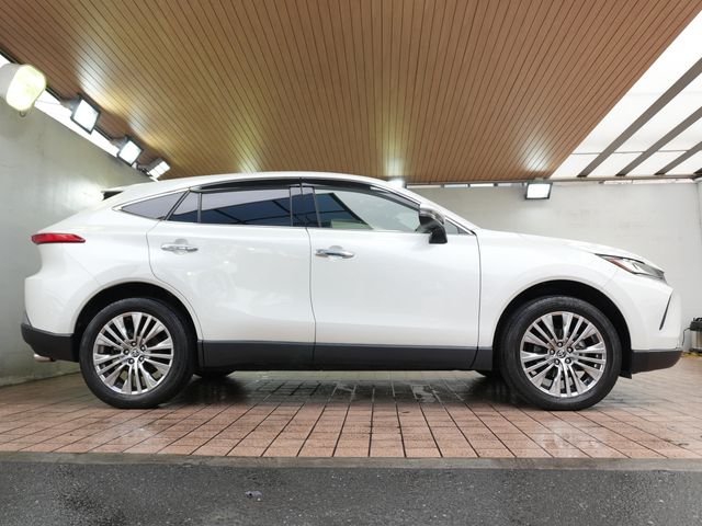 TOYOTA HARRIER 2WD 2022 Image 31