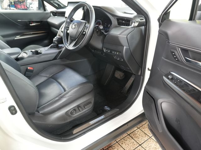 TOYOTA HARRIER 2WD 2022 Image 31