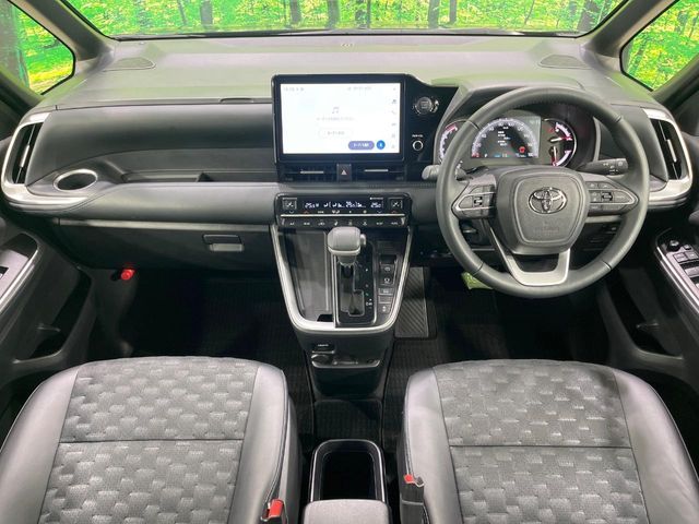 TOYOTA VOXY 2024 Image 31