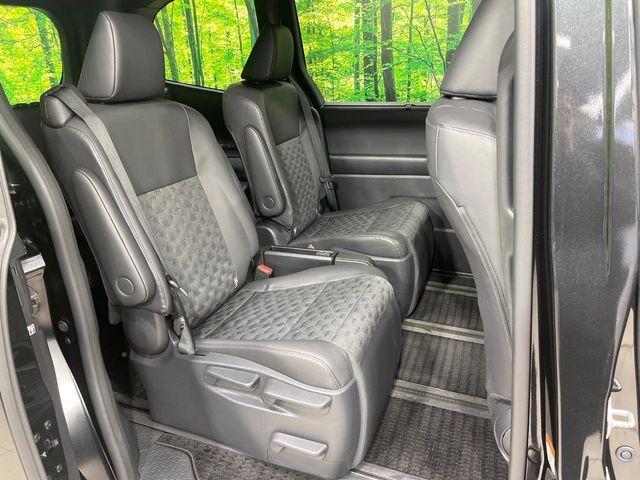 TOYOTA VOXY 2024 Image 31