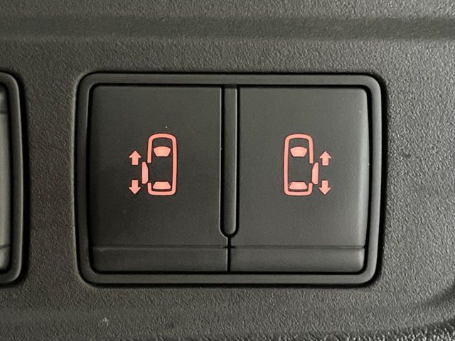 NISSAN SERENA  S-HYBRID 2017 Image 31