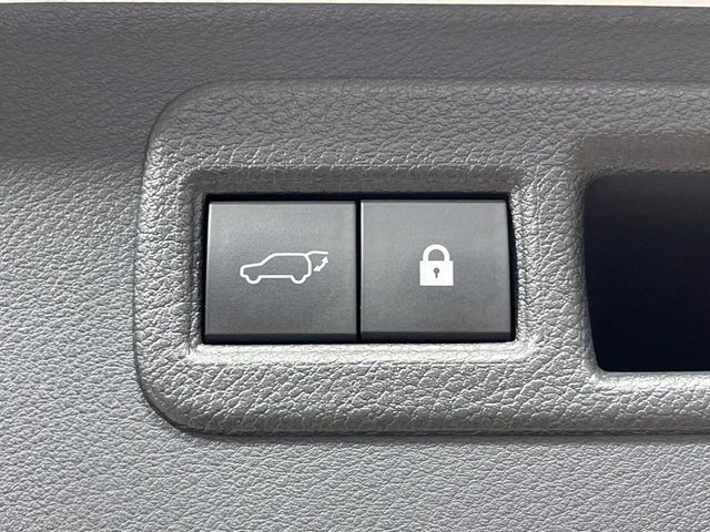 TOYOTA LEXUS NX300 2020 Image 31