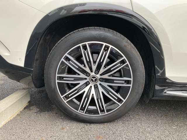 MERCEDES BENZ EQS SU 2023 Image 31