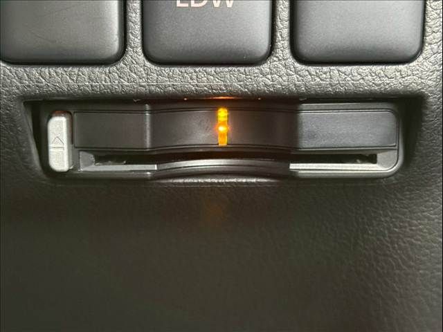 MITSUBISHI OUTLANDER PHEV 2015 Image 31