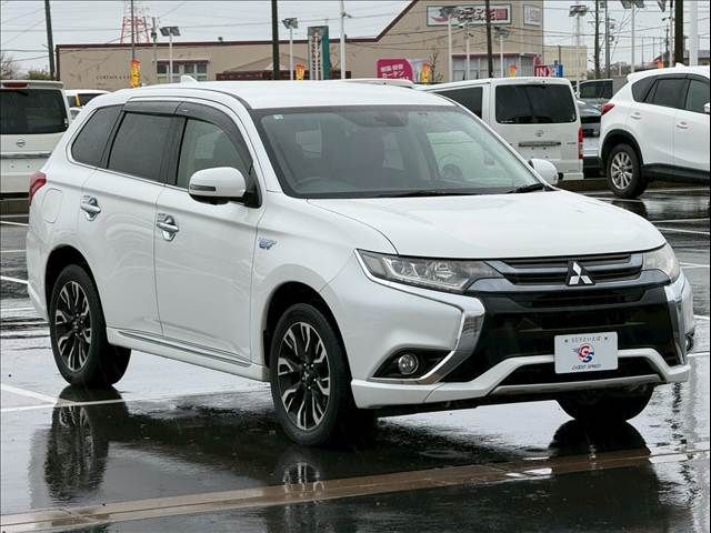 MITSUBISHI OUTLANDER PHEV 2015 Image 31