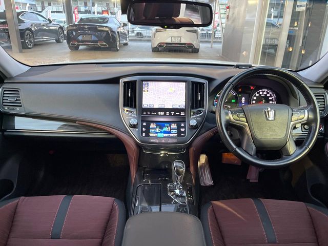 TOYOTA CROWN SEDAN HYBRID 2015 Image 31
