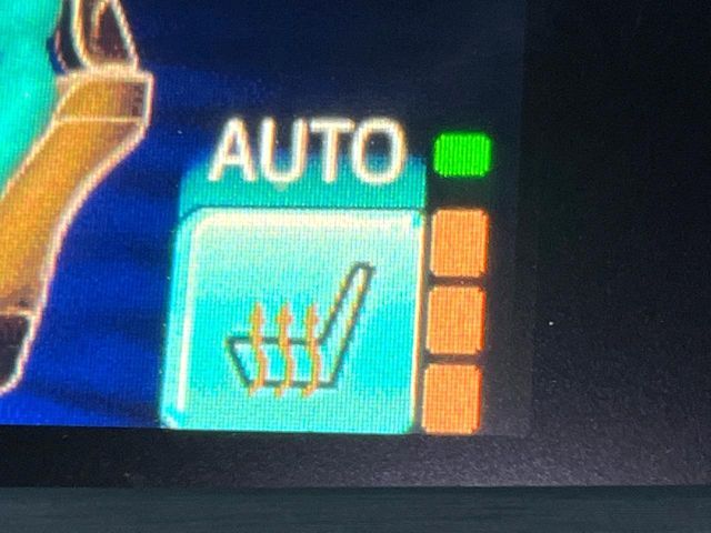 TOYOTA CROWN SEDAN HYBRID 2015 Image 31