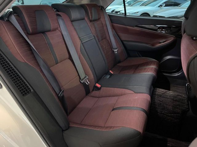 TOYOTA CROWN SEDAN HYBRID 2015 Image 31