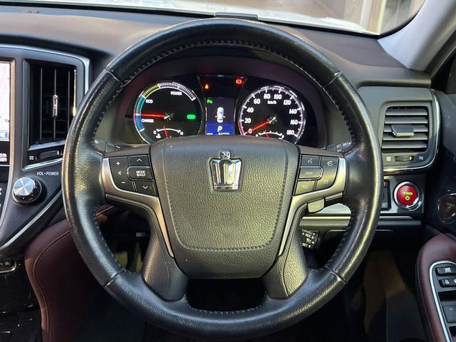 TOYOTA CROWN SEDAN HYBRID 2015 Image 31