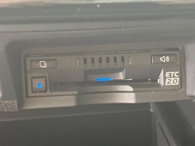 TOYOTA CROWN SEDAN HYBRID 2018 Image 31