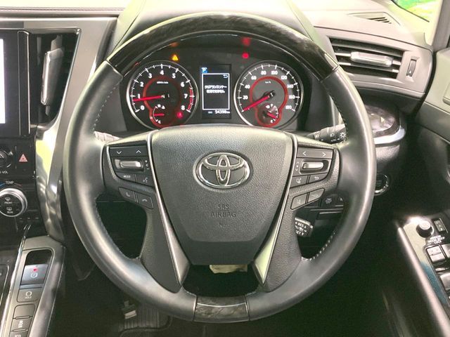 TOYOTA ALPHARD 2023 Image 31
