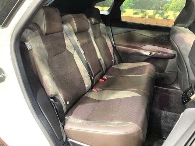 TOYOTA LEXUS RX350H 2023 Image 31