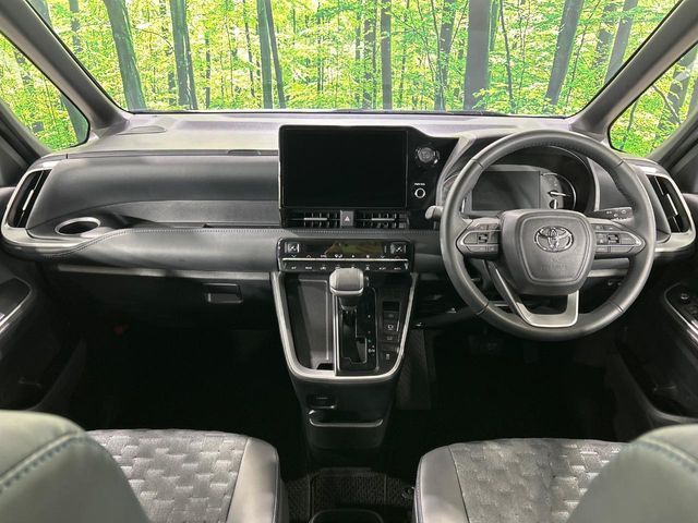 TOYOTA VOXY 4WD 2025 Image 31