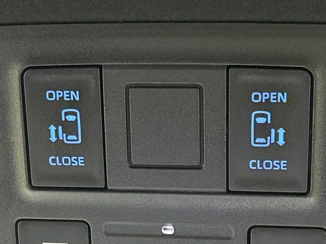 TOYOTA VOXY 4WD 2025 Image 31