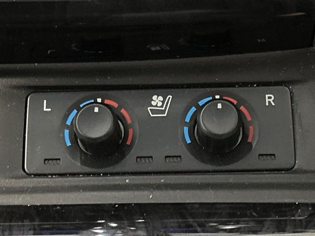 TOYOTA ALPHARD 4WD 2021 Image 31