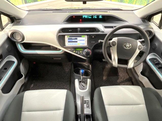 TOYOTA AQUA 2013 Image 31