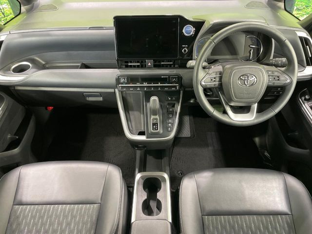 TOYOTA NOAH HYBRID 2023 Image 31