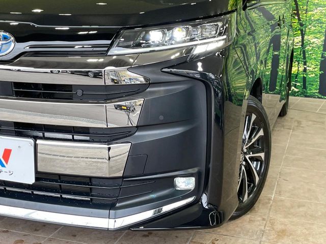 TOYOTA NOAH HYBRID 2023 Image 31
