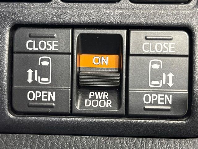 TOYOTA VOXY 2020 Image 31