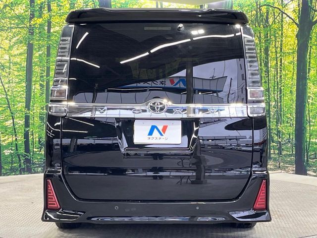 TOYOTA VOXY 2020 Image 31