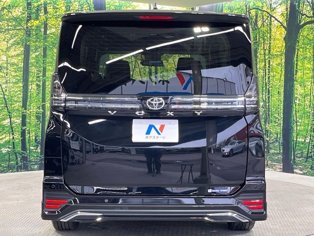 TOYOTA VOXY 2022 Image 31