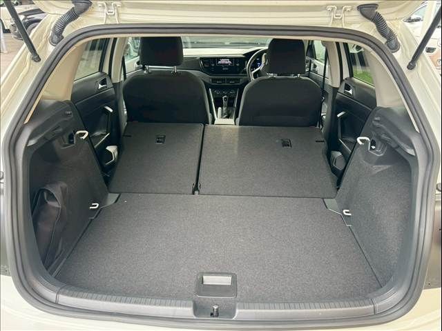 VOLKSWAGEN POLO 2022 Image 31