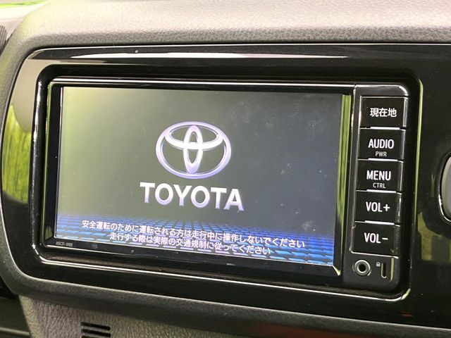 TOYOTA VITZ HYBRID 2017 Image 31