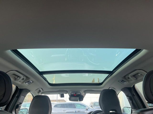 VOLVO V60 2022 Image 31