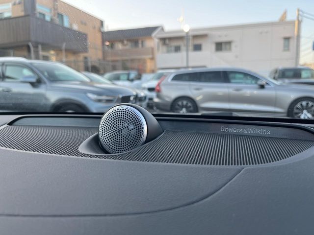 VOLVO V60 2022 Image 31