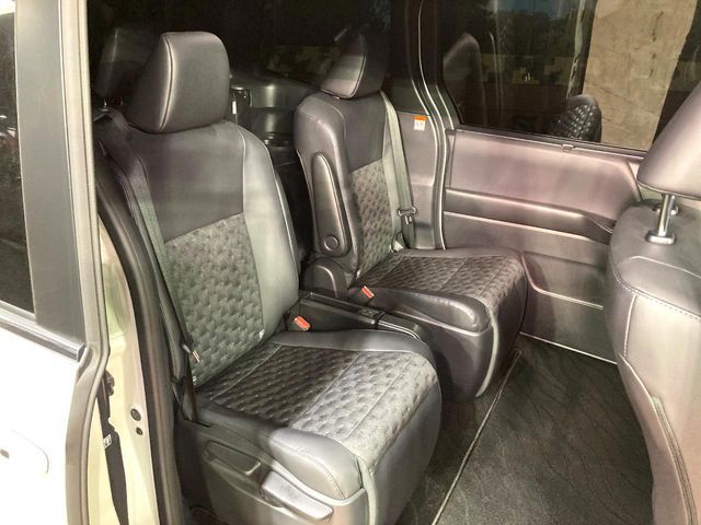 TOYOTA VOXY HYBRID 2023 Image 31