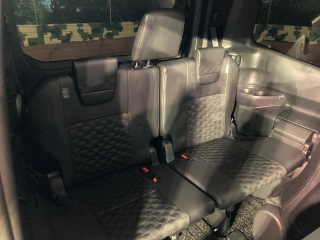 TOYOTA VOXY HYBRID 2023 Image 31