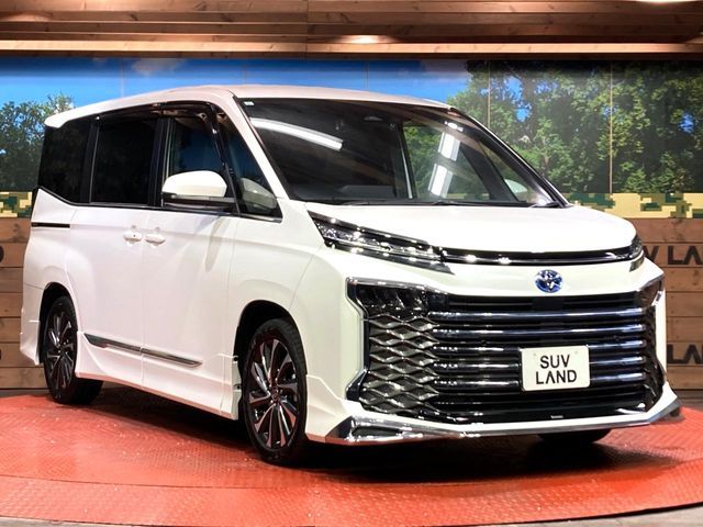 TOYOTA VOXY HYBRID 2023 Image 31