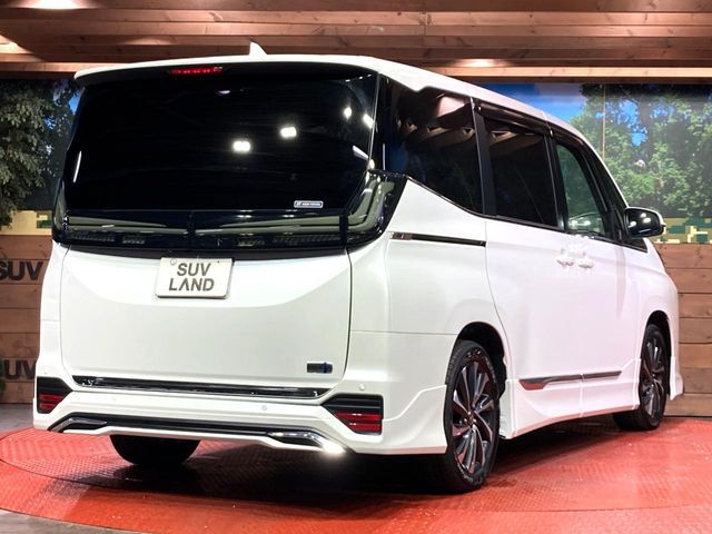 TOYOTA VOXY HYBRID 2023 Image 31