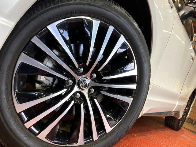 TOYOTA HARRIER PHEV 2023 Image 31