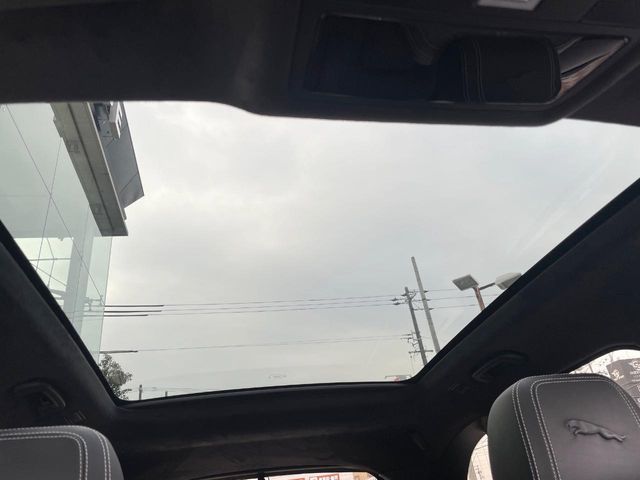 JAGUAR F-PACE 2025 Image 31