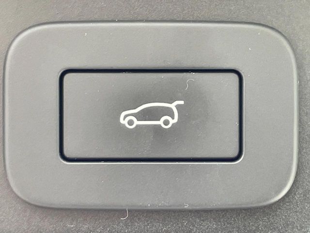 JAGUAR F-PACE 2025 Image 31