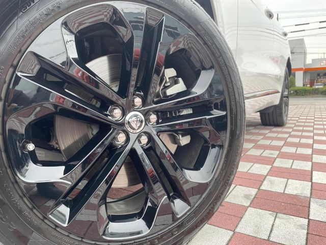 JAGUAR F-PACE 2025 Image 31