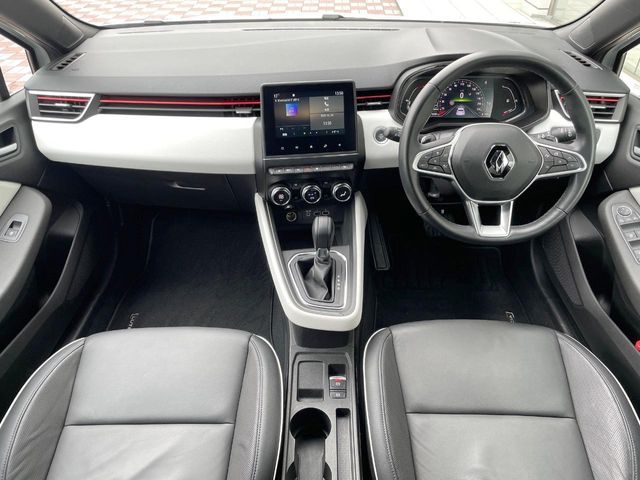 RENAULT LUTECIA 2022 Image 31