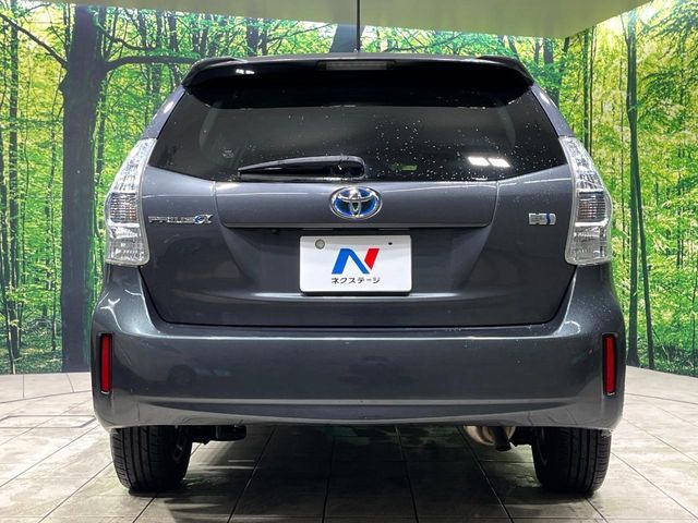 TOYOTA PRIUS ALPHA 2013 Image 31