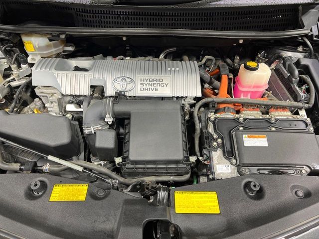 TOYOTA PRIUS ALPHA 2013 Image 31