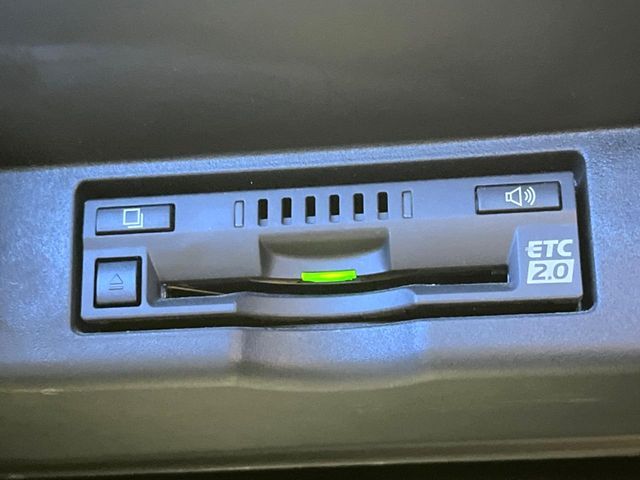 TOYOTA HARRIER 2WD 2018 Image 31